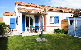 Charmante Maison De Vacances, 4P, Piscines, Proche Gohaud